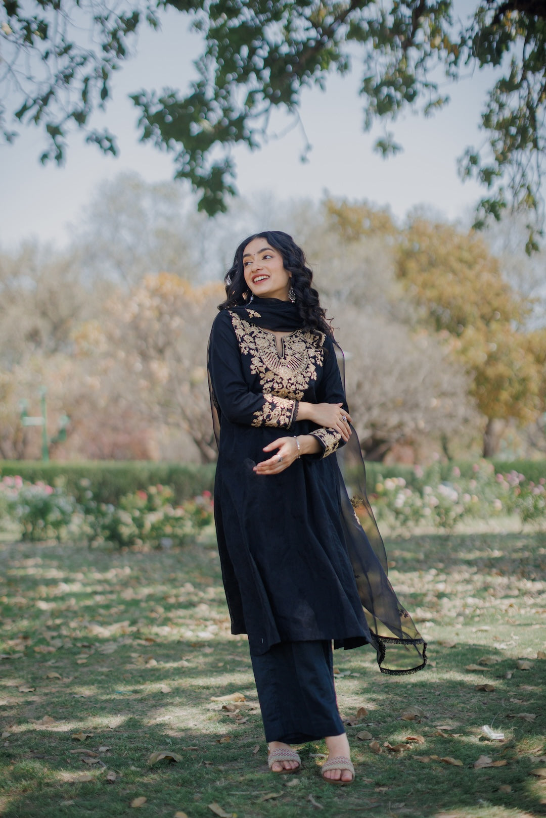 Black kurta set -  Lola BIBI by Amrinsahi